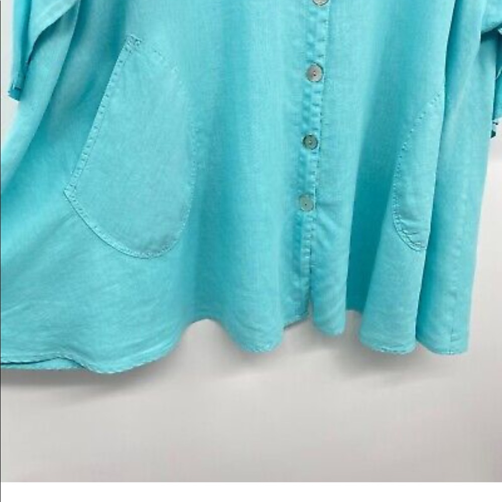 Sophisticated Aqua Linen Swing Top - Picture 5 of 6